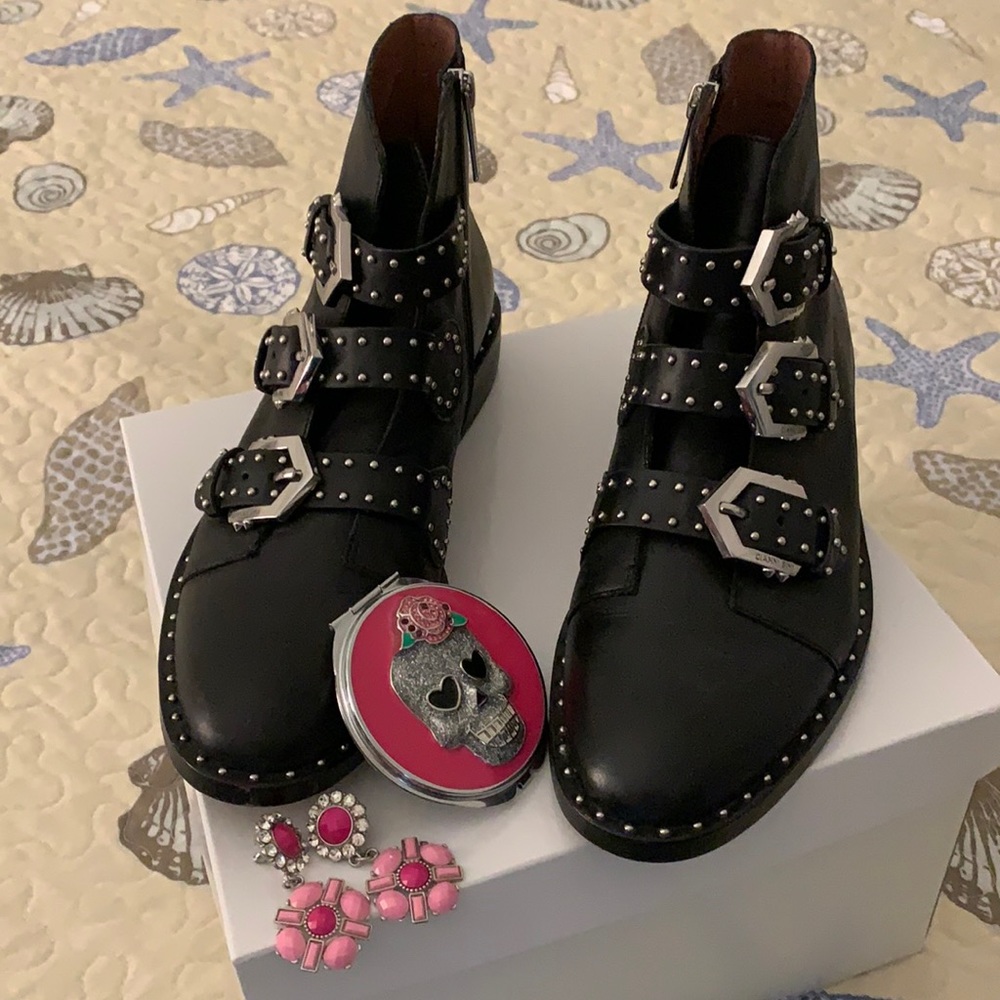 Gianni Bini Black with Studs Booties